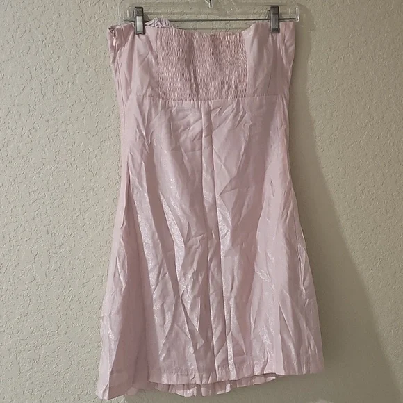 Elegant Pink Ruffled Dress - Picture 2 of 5